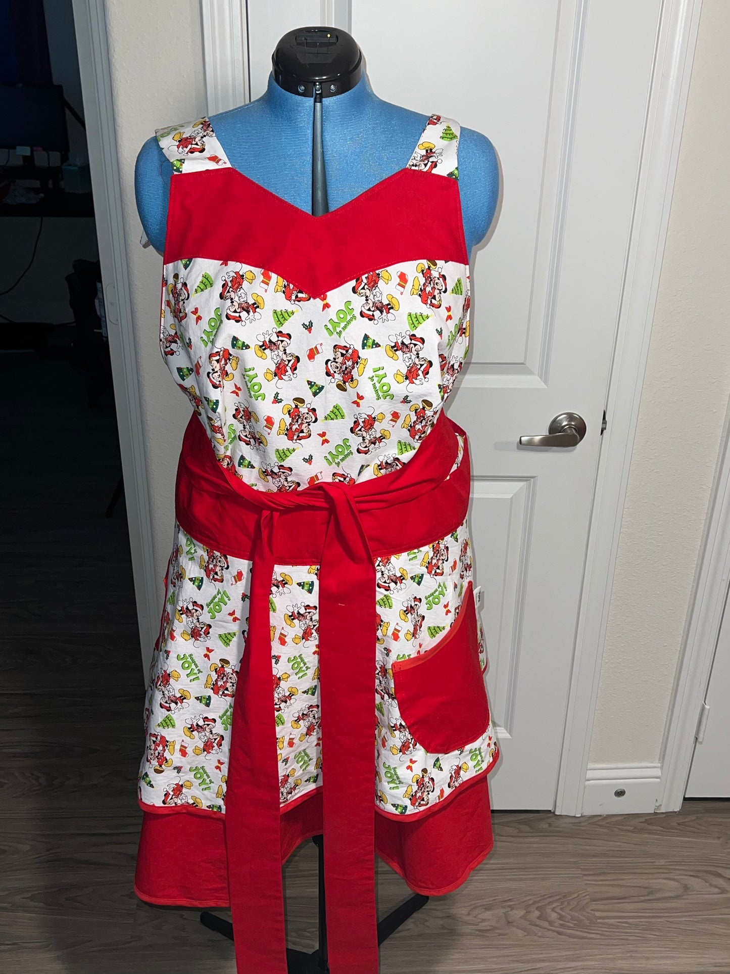Curvy Double Skirt Apron