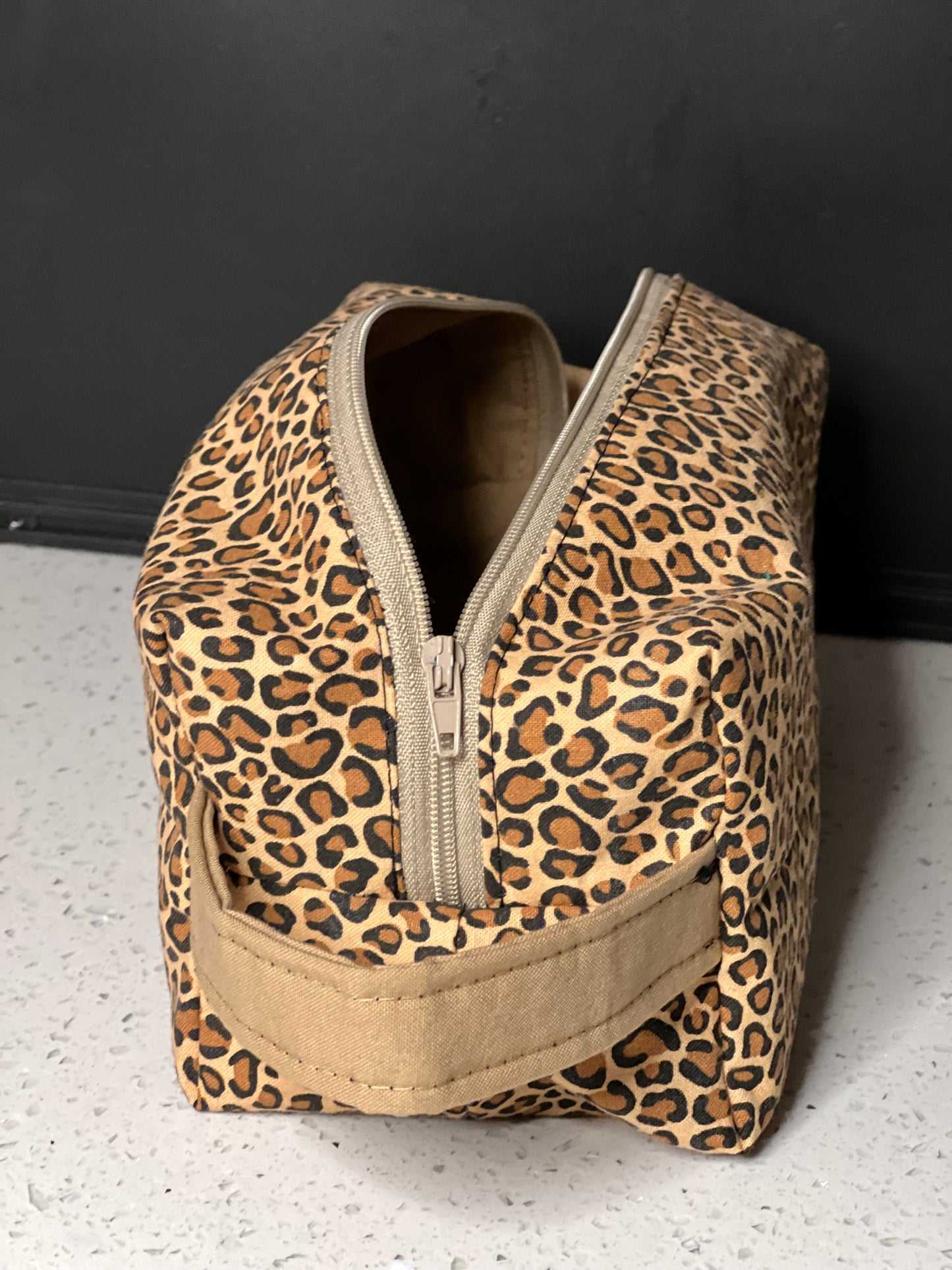 Makeup Bag (Cheetah)