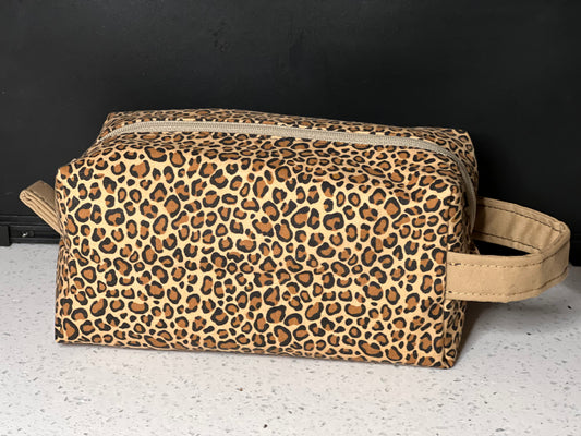 Makeup Bag (Cheetah)